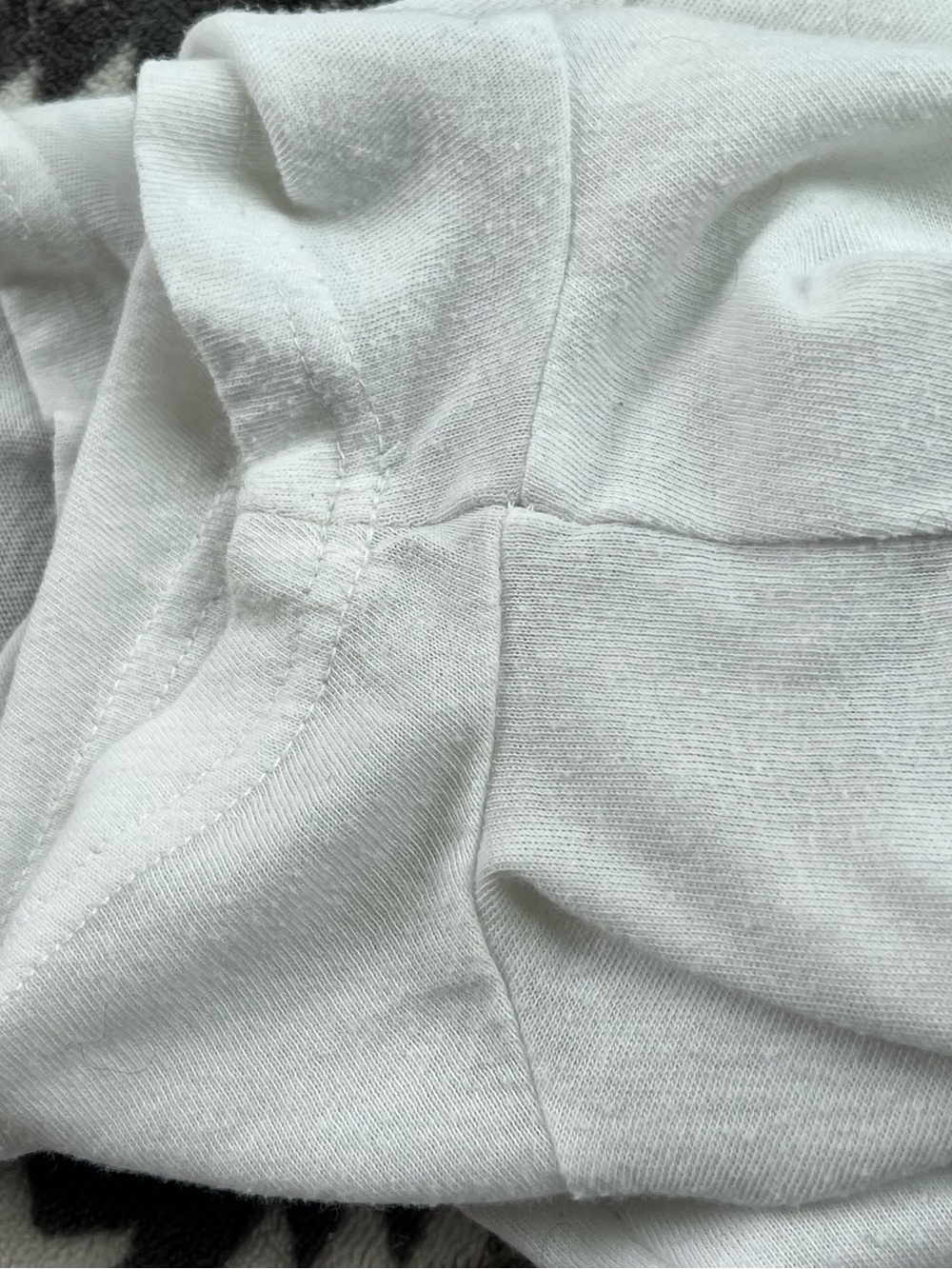 Hollister V Neck T-shirt - Picture 6 of 9